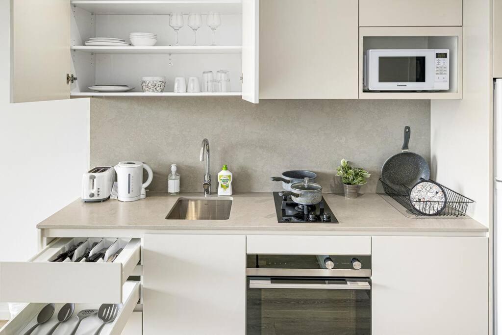 Studio For Long Term Tenants In Strathfield Cbd Sydney Buitenkant foto